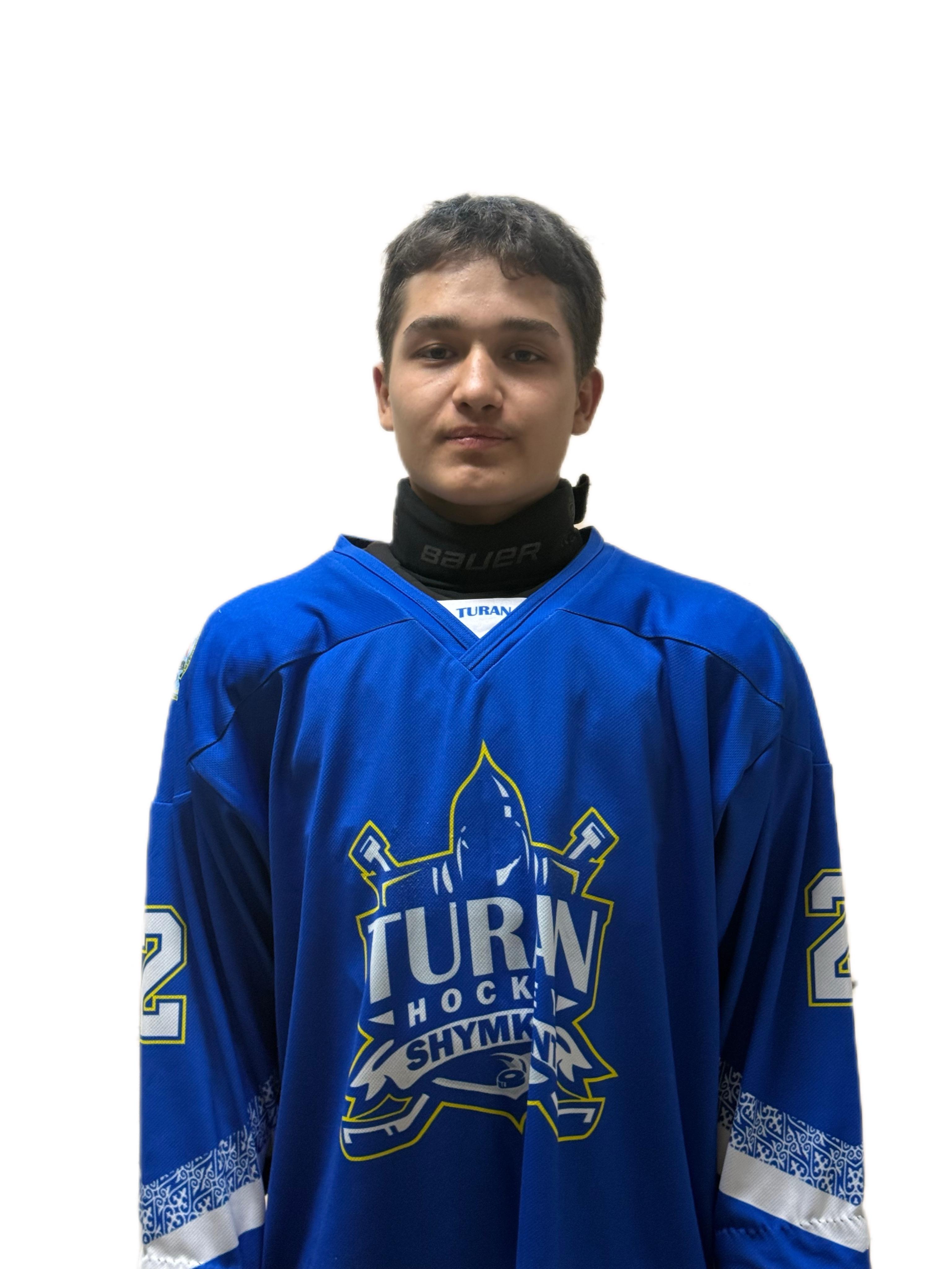 Умаров Искандар