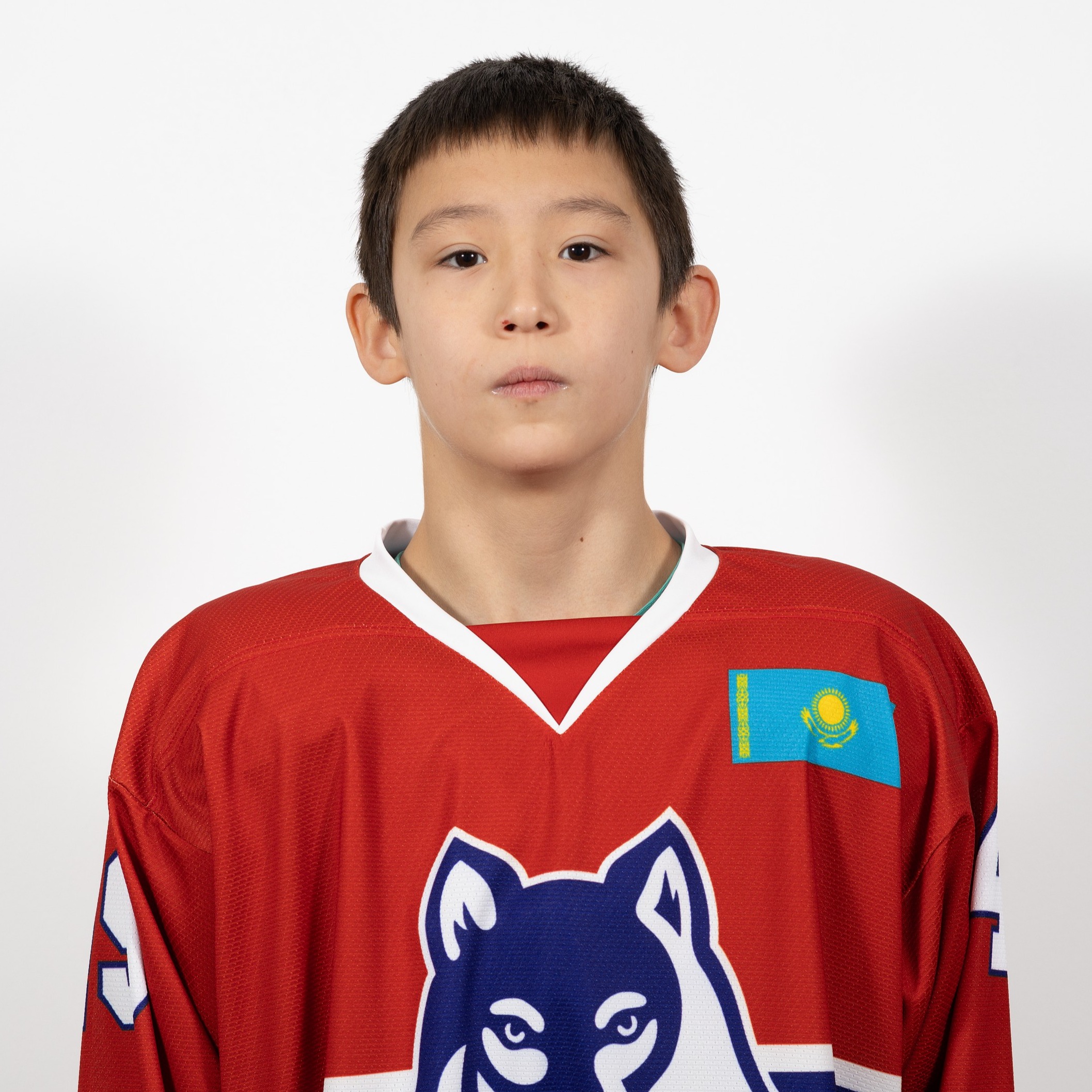 Есмағзам Таир