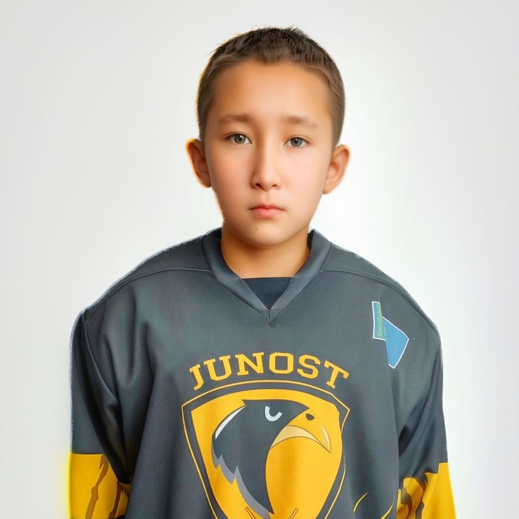 Алиханов Алишер